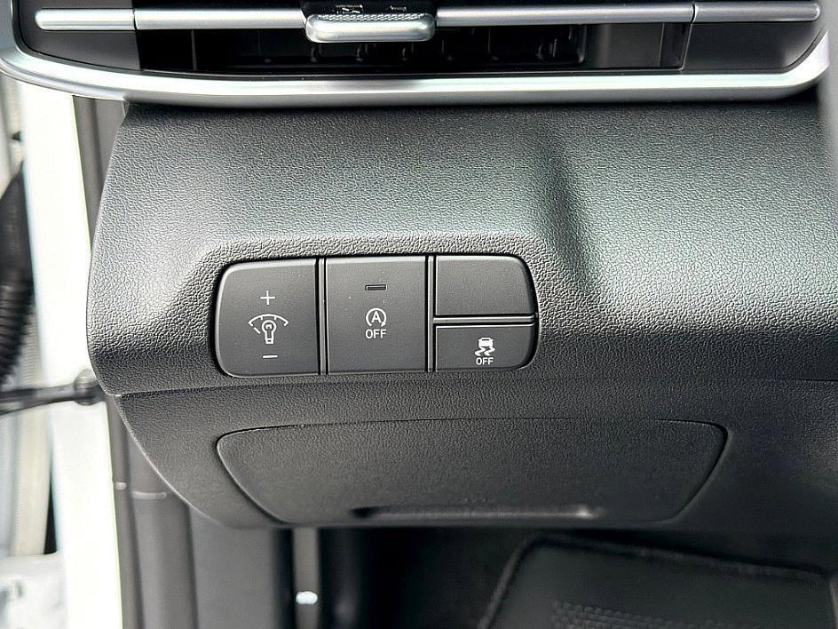 new 2026 Hyundai Elantra car, priced at $22,043