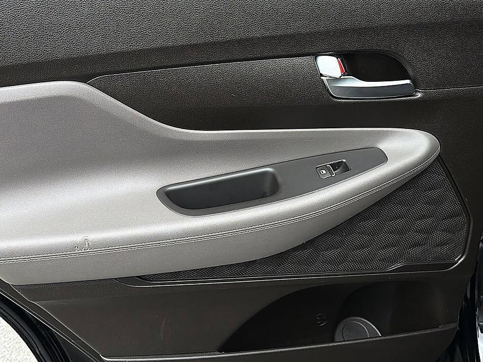 used 2020 Hyundai Santa Fe car, priced at $12,386