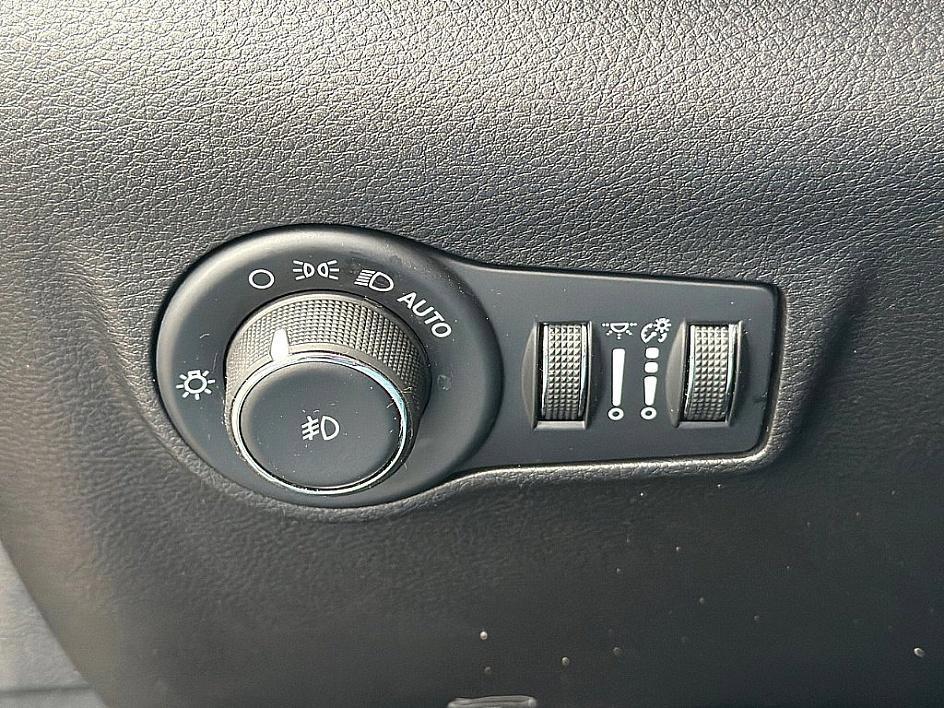 used 2025 Jeep Compass car, priced at $23,499