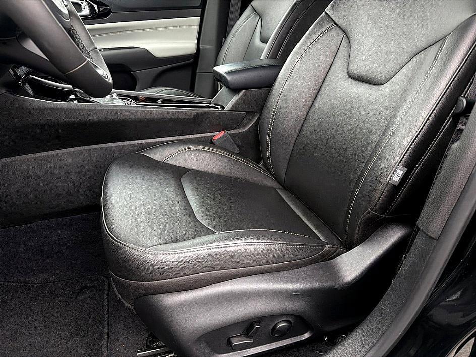 used 2025 Jeep Compass car, priced at $23,499