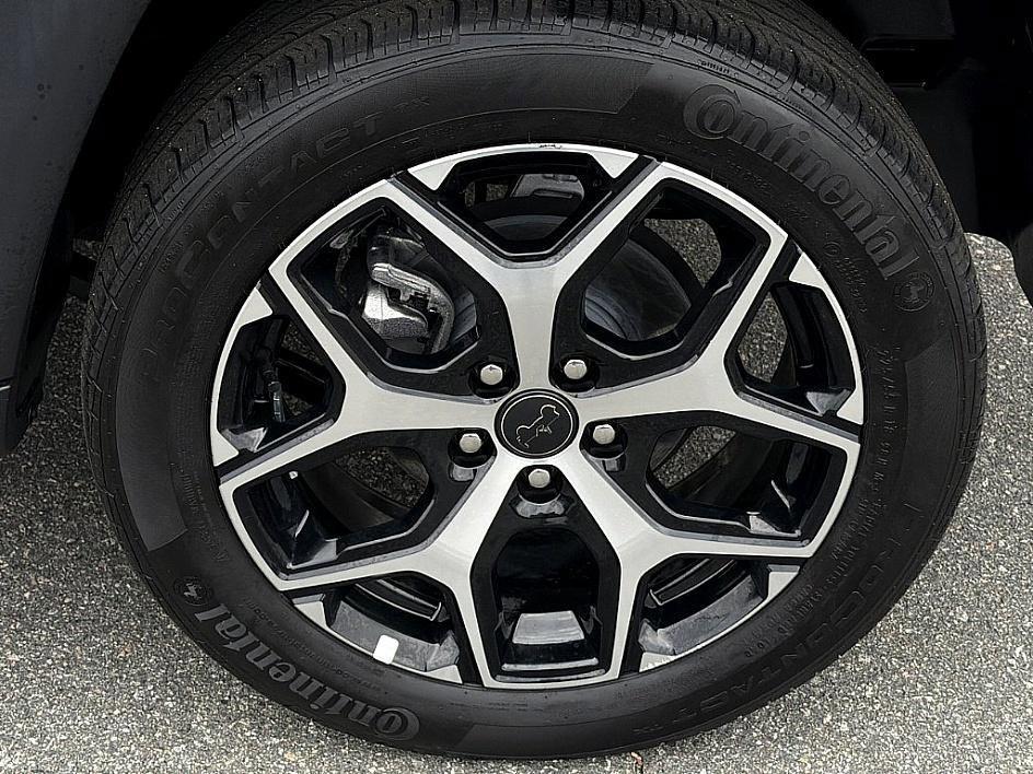 used 2025 Jeep Compass car, priced at $23,499