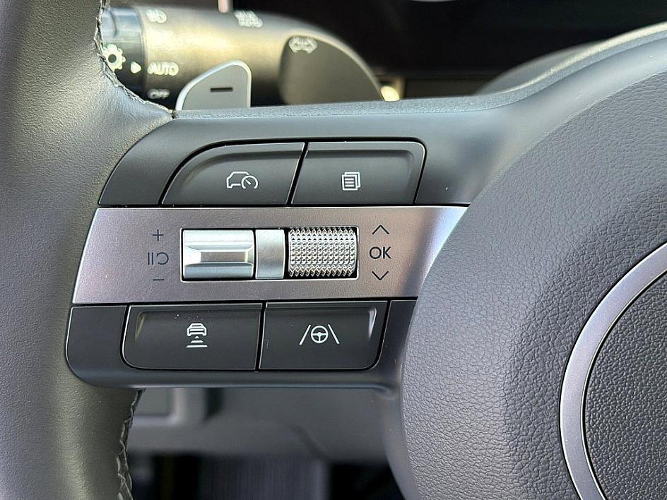 used 2025 Hyundai Sonata Hybrid car, priced at $24,299