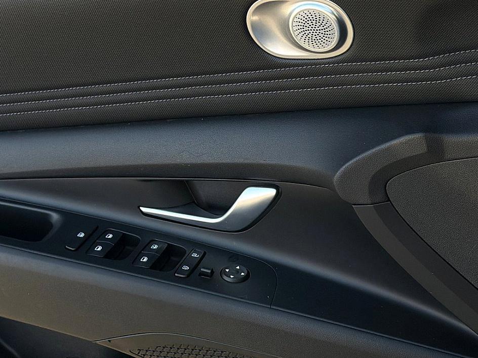 used 2022 Hyundai Elantra car, priced at $15,799