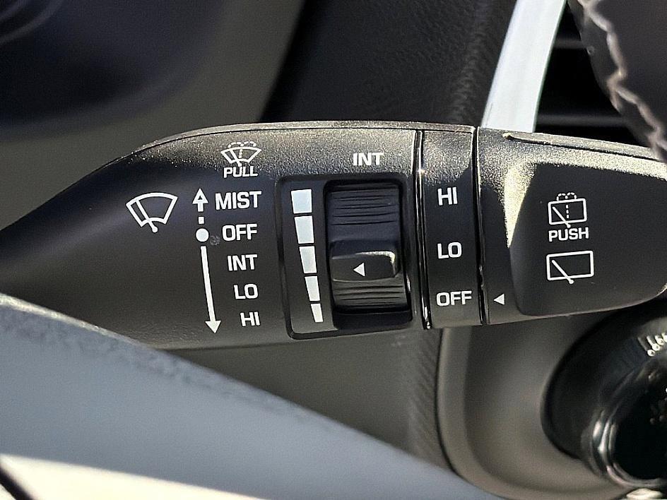 used 2025 Hyundai Venue car, priced at $21,699