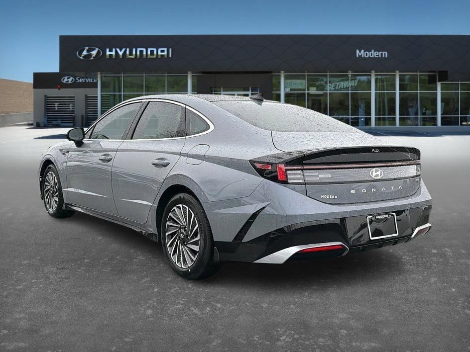 new 2026 Hyundai Sonata Hybrid car, priced at $33,043