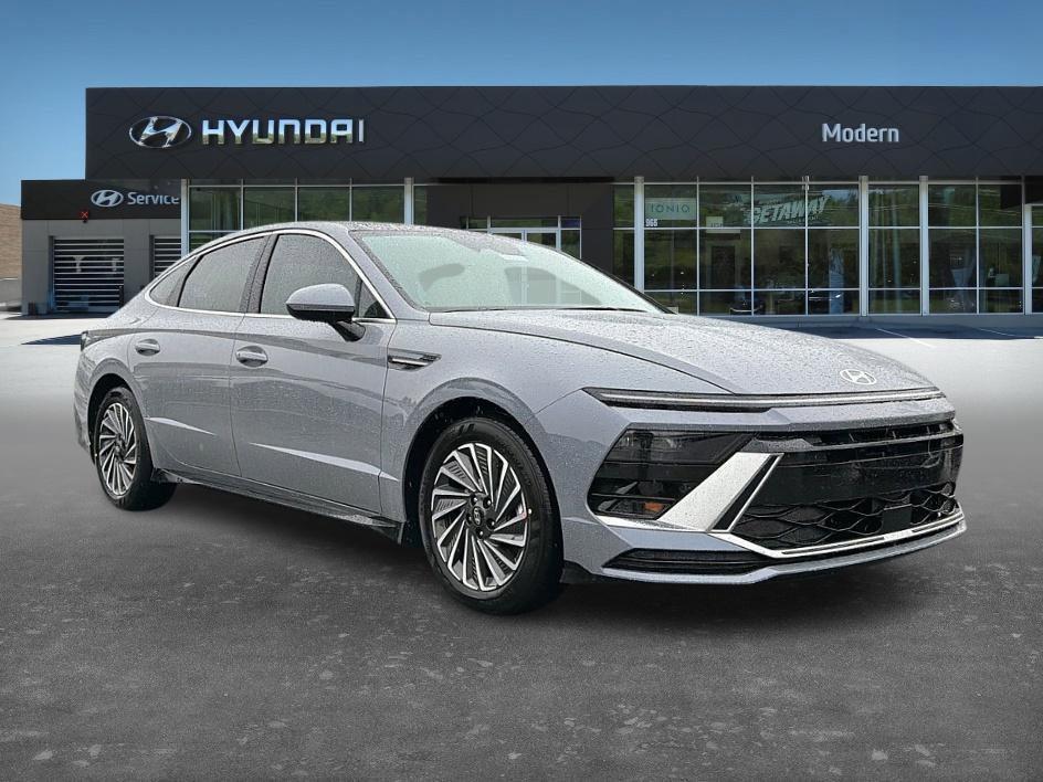 new 2026 Hyundai Sonata Hybrid car, priced at $33,043