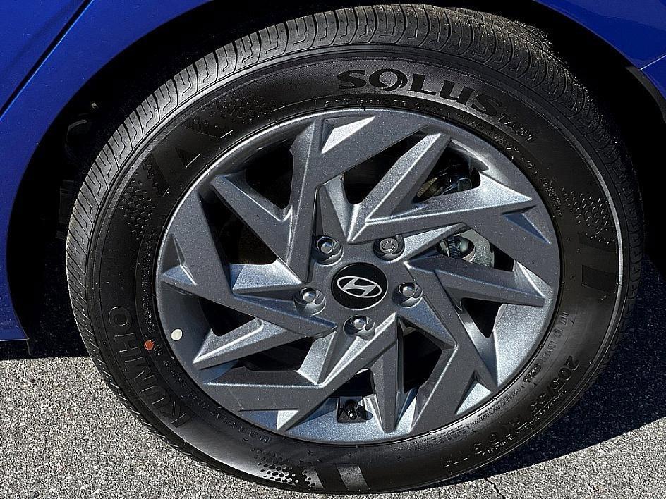 new 2026 Hyundai ELANTRA HEV car, priced at $25,740