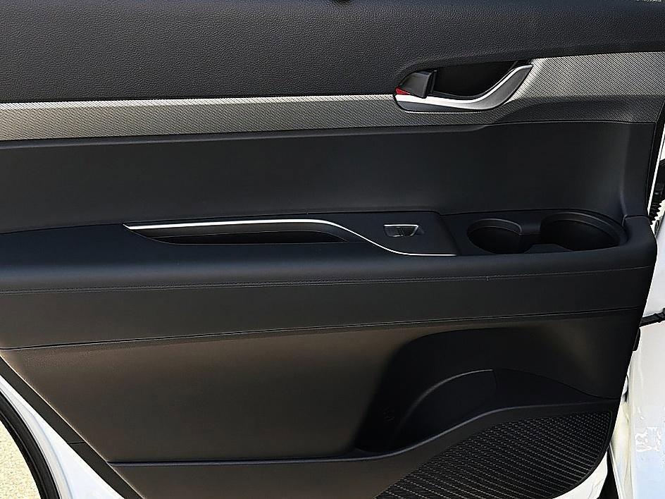used 2025 Hyundai Palisade car, priced at $41,847
