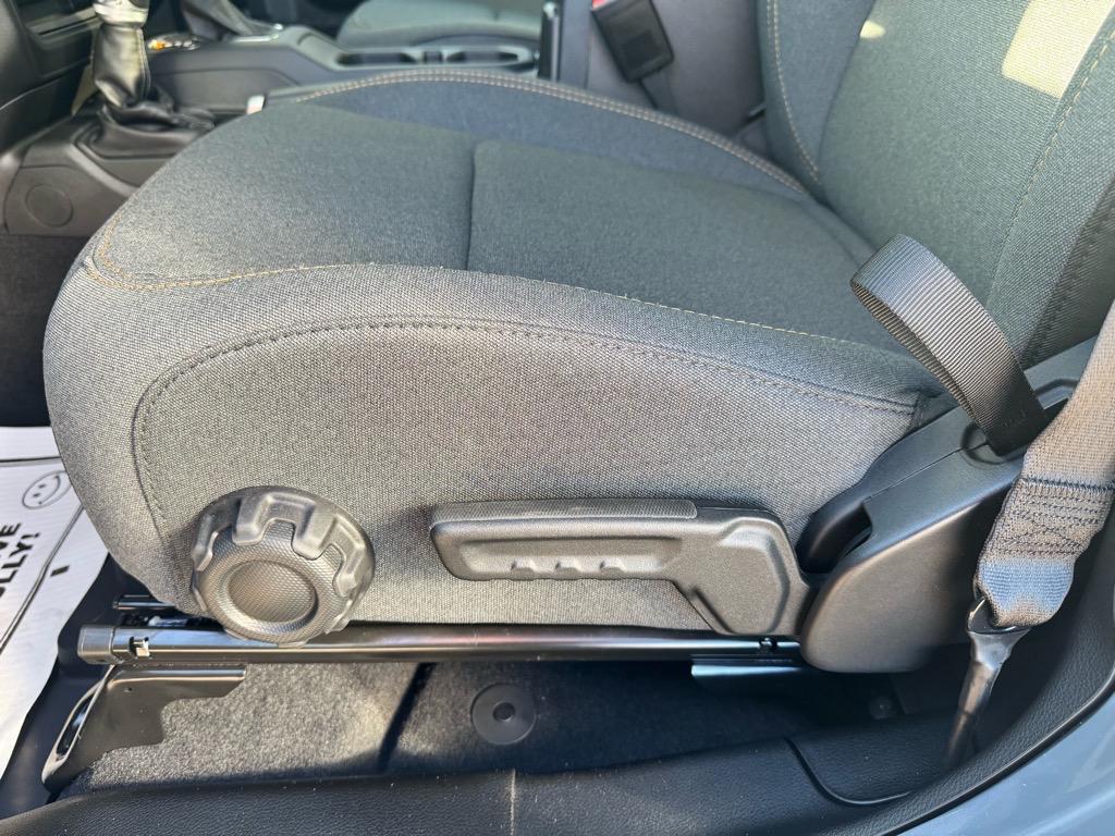 new 2025 Jeep Gladiator car, priced at $46,267