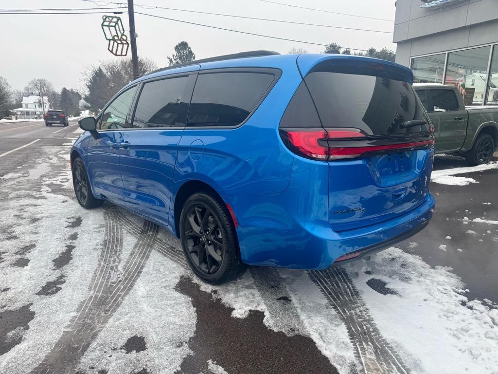 new 2026 Chrysler Pacifica car, priced at $48,450