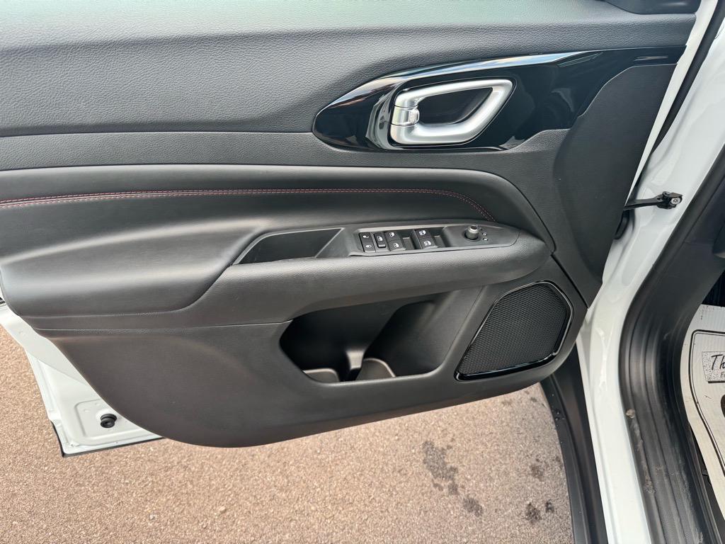 new 2026 Jeep Compass car, priced at $32,895