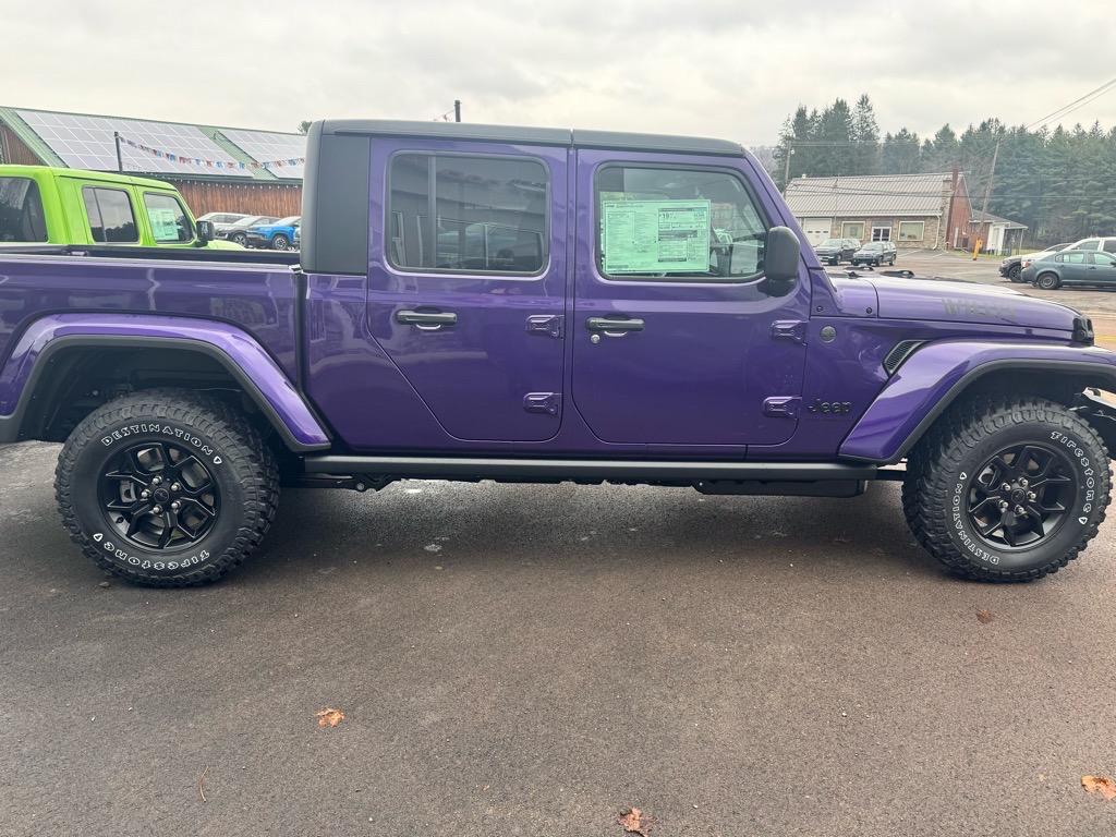 new 2026 Jeep Gladiator car, priced at $49,740
