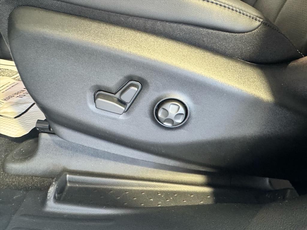 new 2026 Chrysler Pacifica car, priced at $51,104