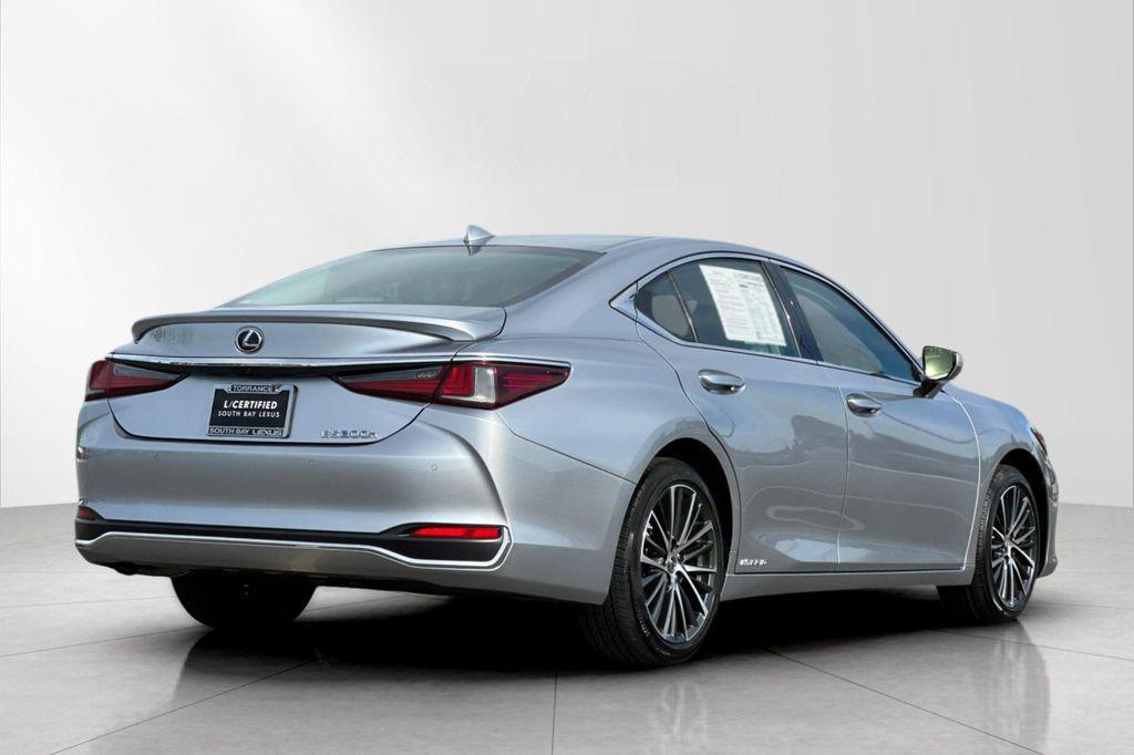 used 2022 Lexus ES 300h car, priced at $37,800