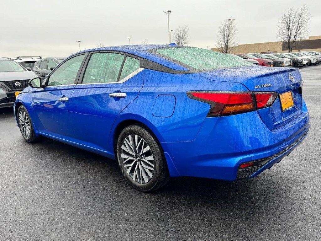 used 2025 Nissan Altima car, priced at $22,222
