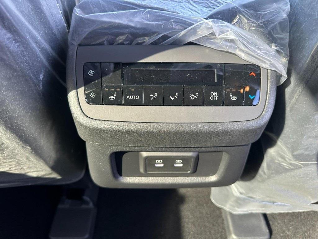 new 2026 Nissan Pathfinder car, priced at $44,838