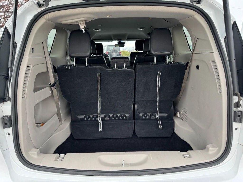 used 2024 Chrysler Pacifica car, priced at $27,997