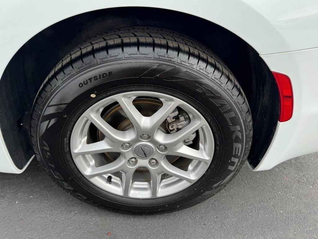 used 2024 Chrysler Pacifica car, priced at $29,995