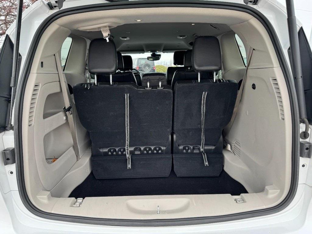 used 2024 Chrysler Pacifica car, priced at $29,995