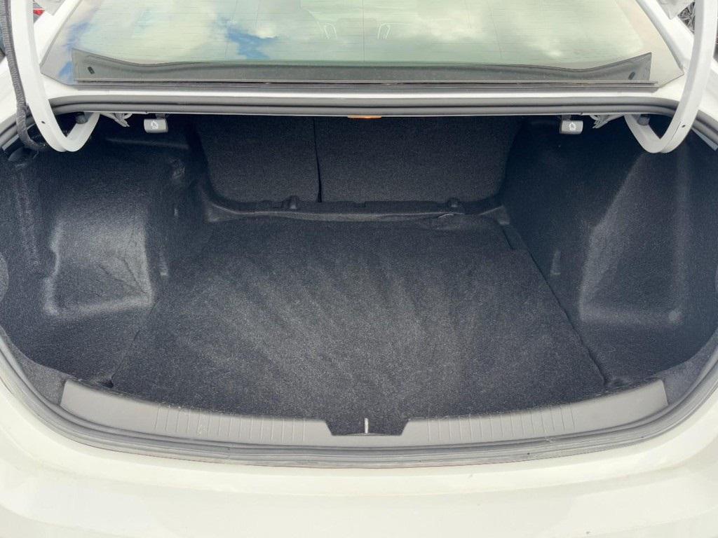 used 2024 Chevrolet Malibu car, priced at $18,990