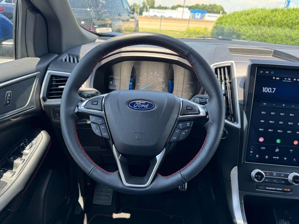 used 2024 Ford Edge car, priced at $32,997