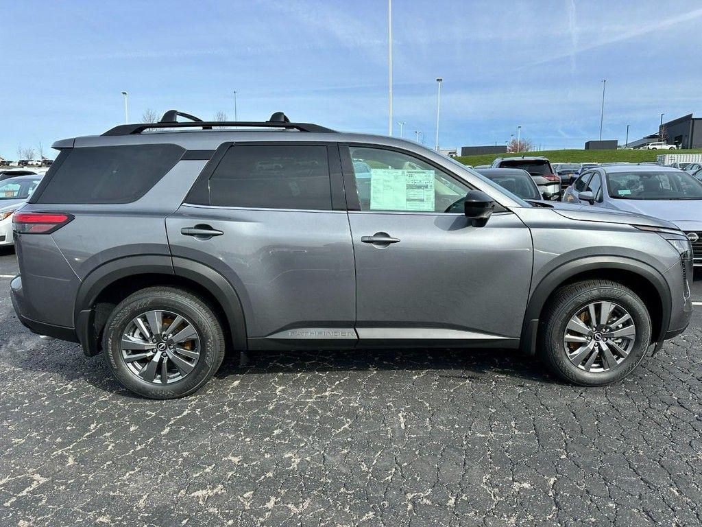 new 2026 Nissan Pathfinder car, priced at $38,233