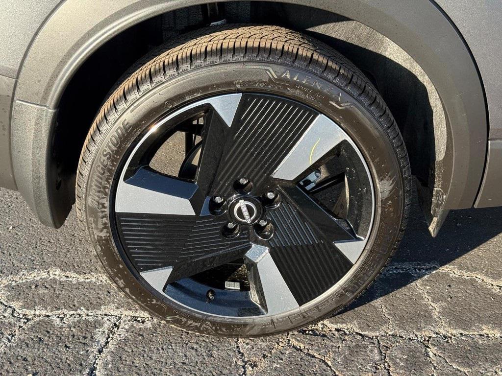 new 2026 Nissan Kicks car, priced at $30,985