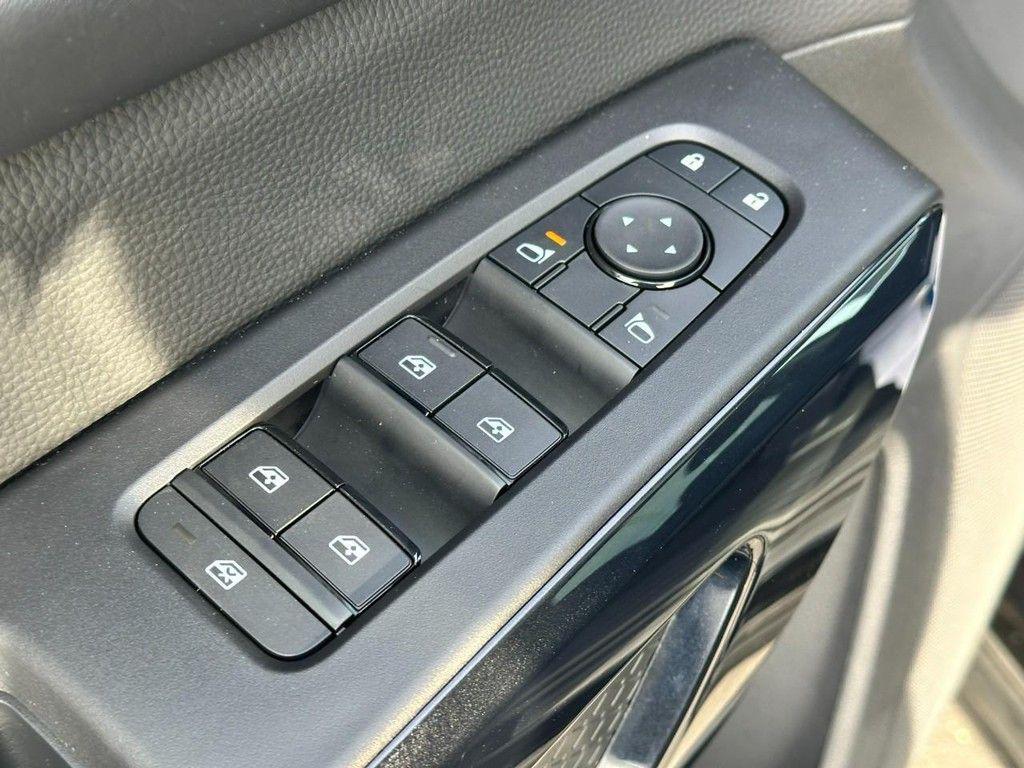 new 2026 Nissan Pathfinder car, priced at $39,921