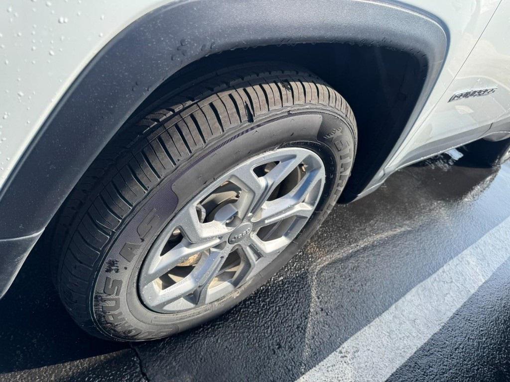 used 2024 Jeep Compass car, priced at $21,995