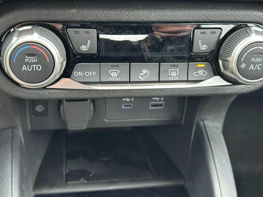 new 2025 Nissan Versa car, priced at $20,250