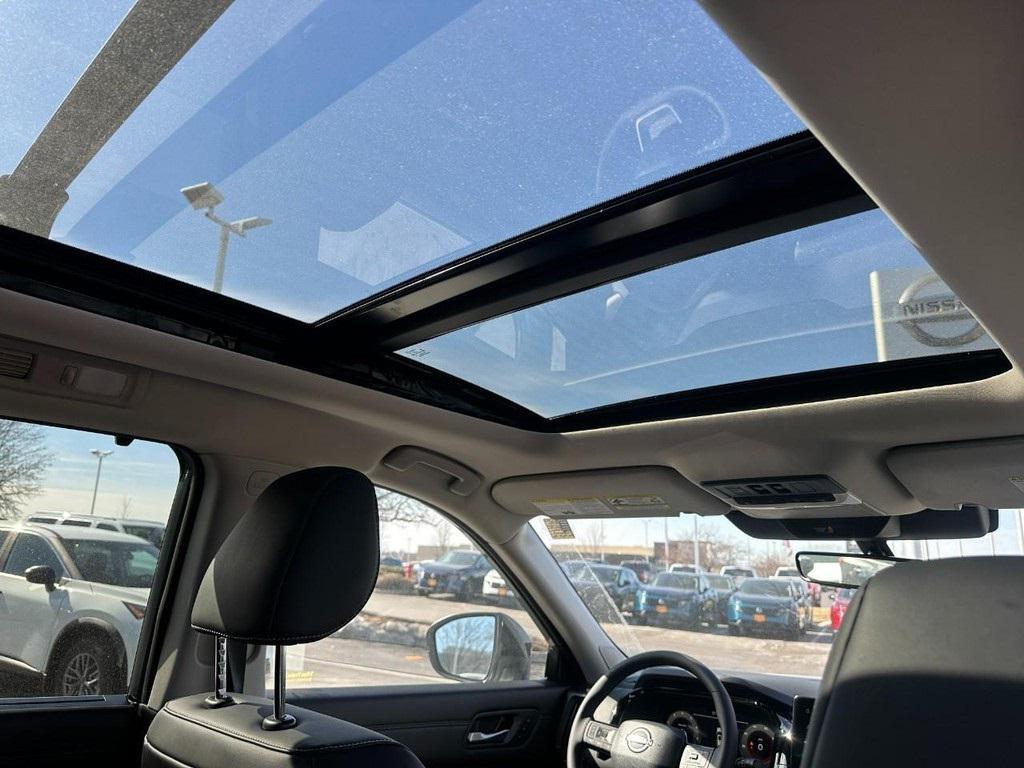 new 2026 Nissan Pathfinder car, priced at $48,872