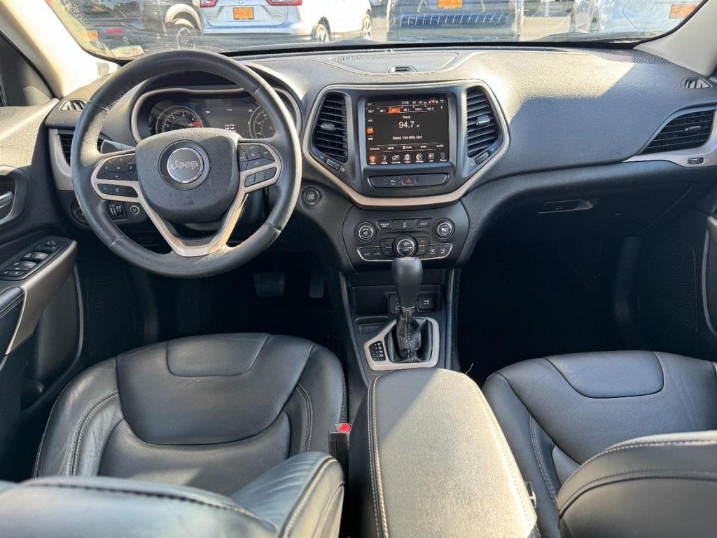 used 2018 Jeep Cherokee car, priced at $13,555