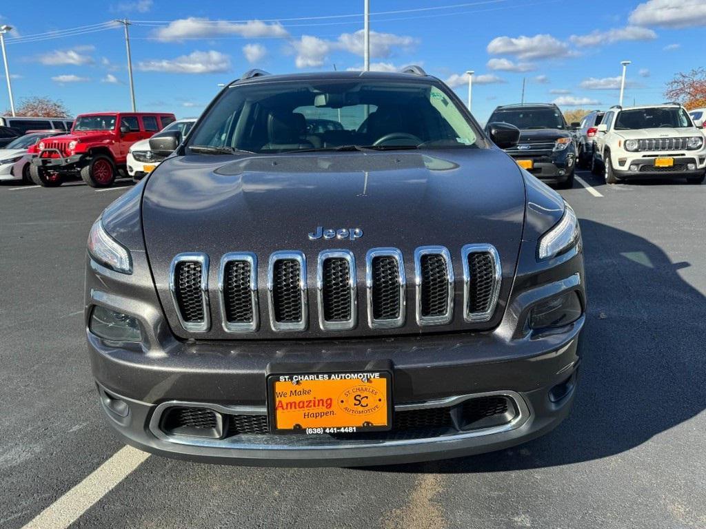 used 2018 Jeep Cherokee car, priced at $13,555