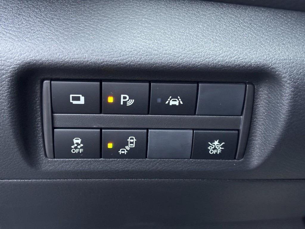 new 2025 Nissan Kicks car, priced at $18,865