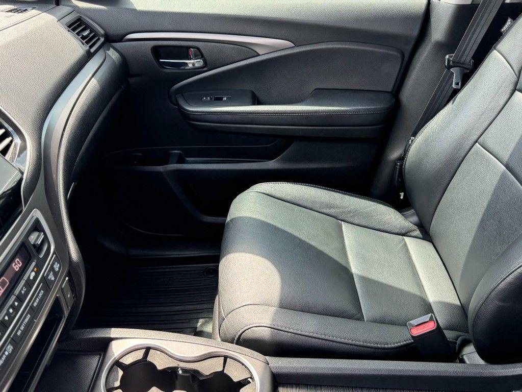used 2021 Honda Pilot car, priced at $21,895