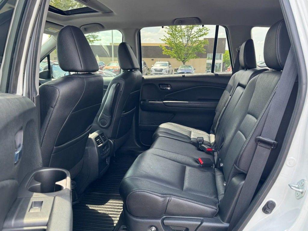 used 2021 Honda Pilot car, priced at $21,895