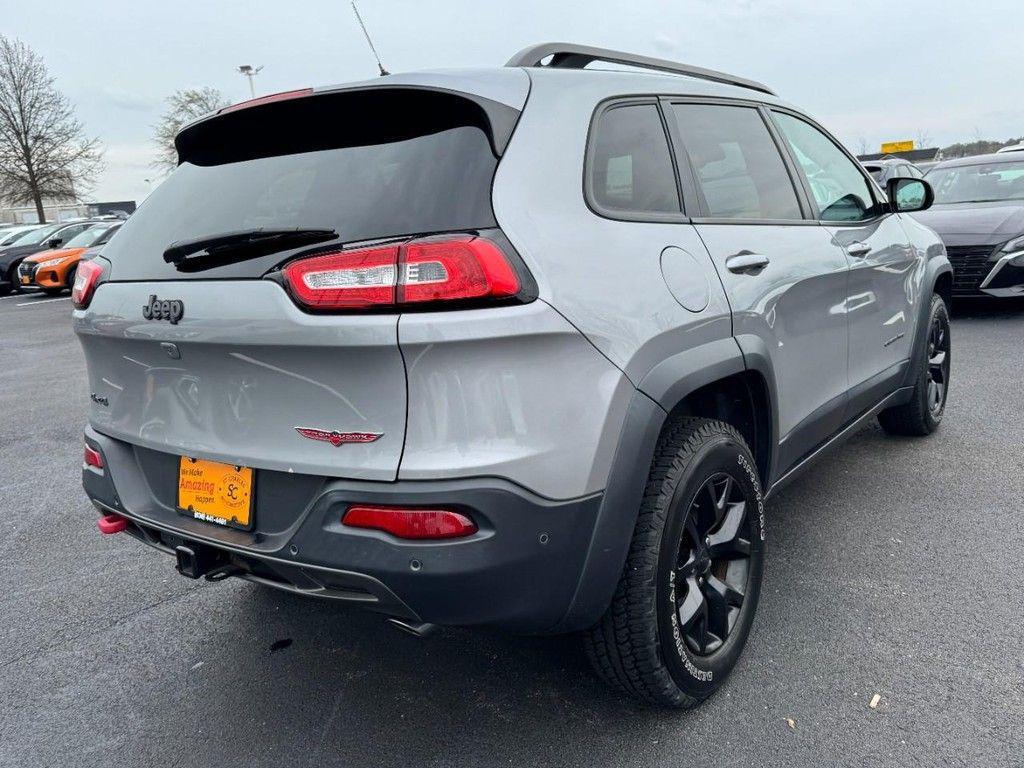 used 2015 Jeep Cherokee car, priced at $12,995