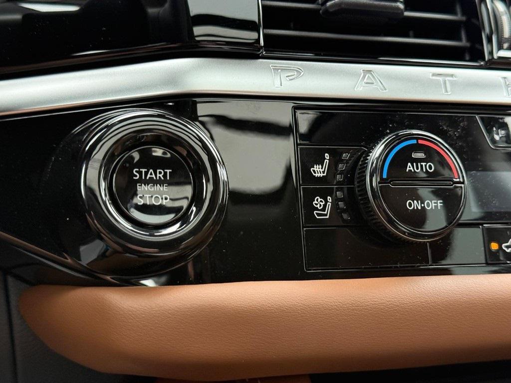 new 2026 Nissan Pathfinder car, priced at $48,470