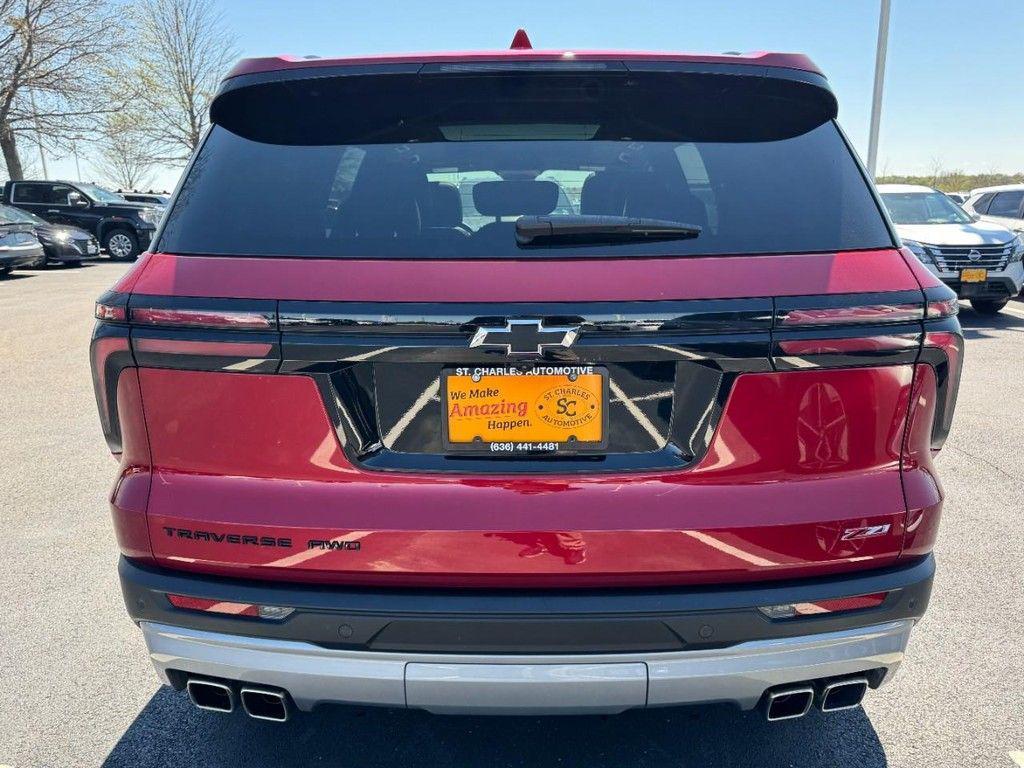 used 2024 Chevrolet Traverse car, priced at $43,995