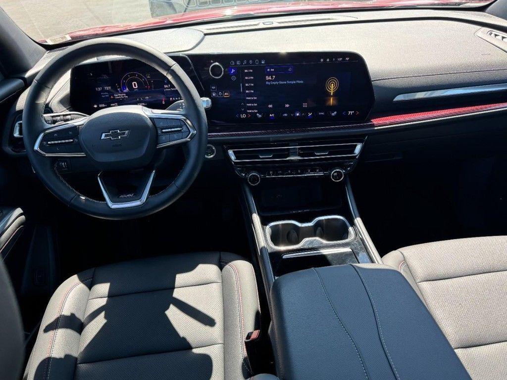 used 2024 Chevrolet Traverse car, priced at $43,995