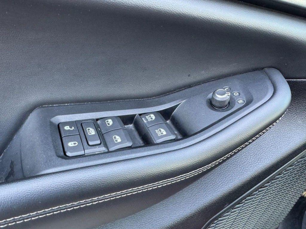 used 2023 Jeep Grand Cherokee L car, priced at $29,998