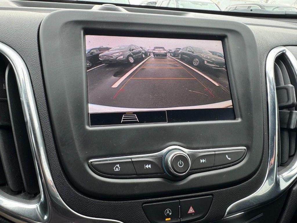 used 2023 Chevrolet Equinox car, priced at $21,888
