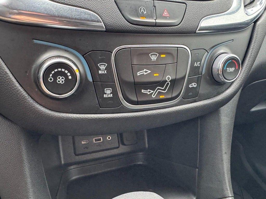 used 2023 Chevrolet Equinox car, priced at $21,888