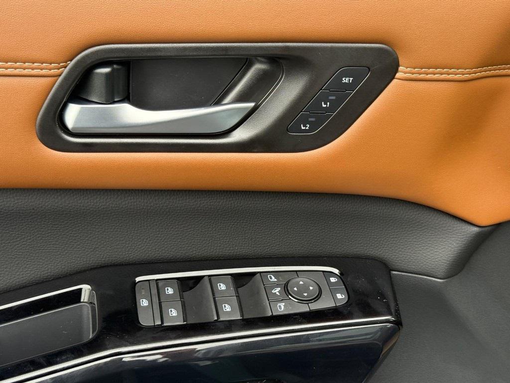 new 2026 Nissan Pathfinder car, priced at $49,372