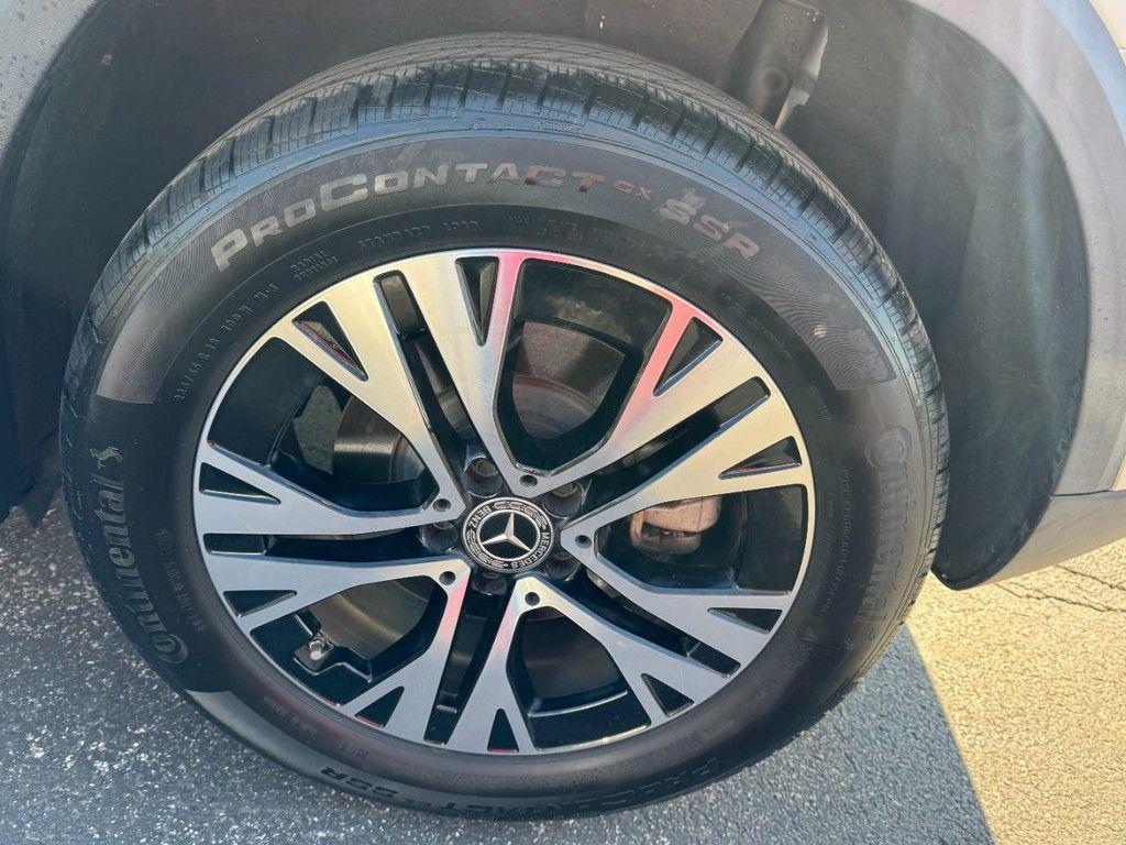 used 2025 Mercedes-Benz GLA 250 car, priced at $31,997