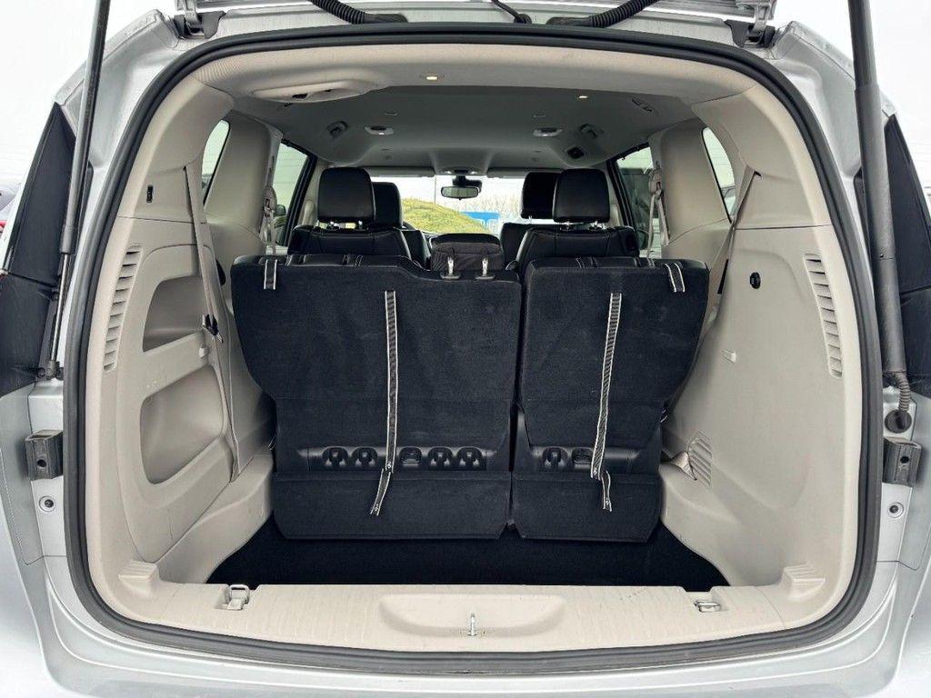 used 2024 Chrysler Pacifica car, priced at $26,888