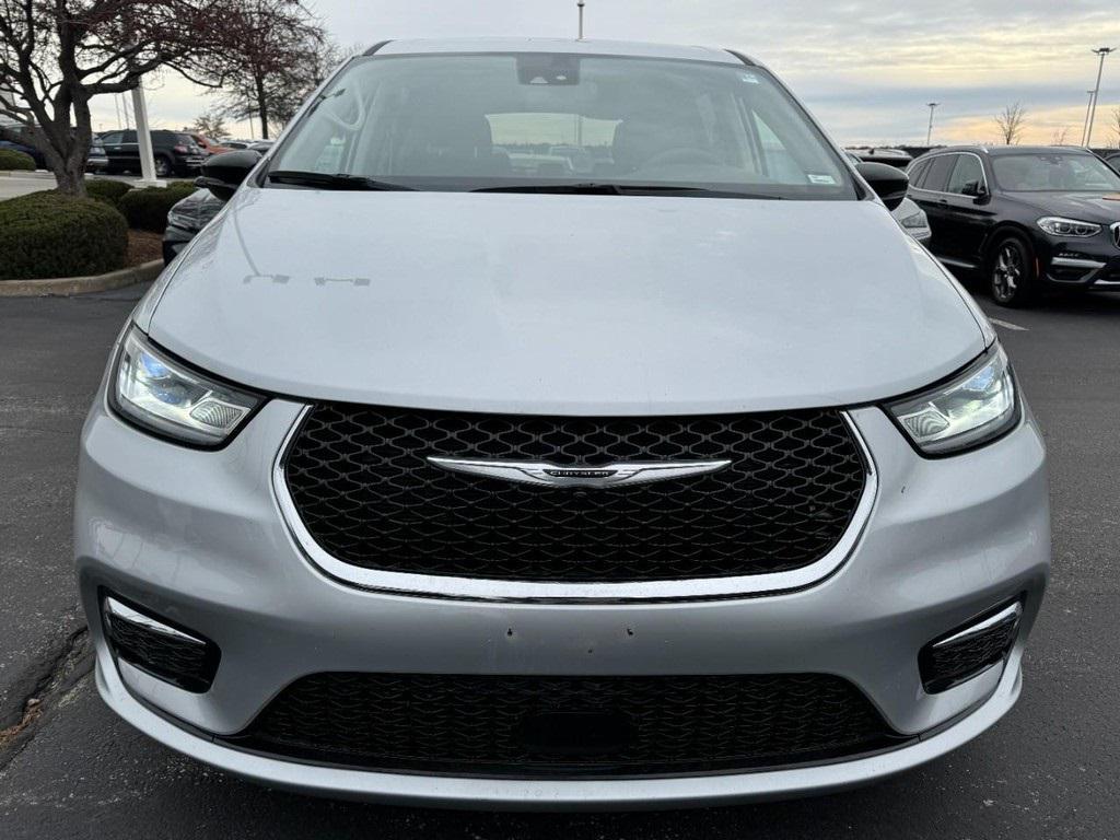 used 2024 Chrysler Pacifica car, priced at $29,995