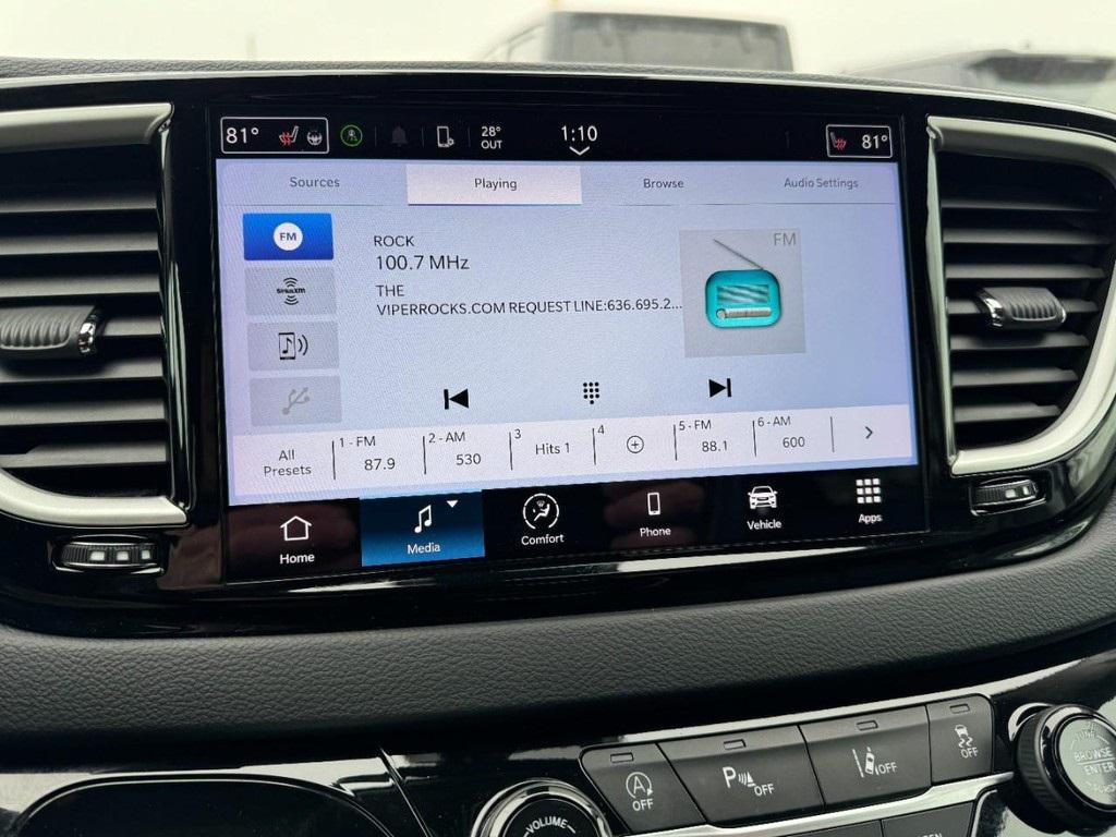 used 2024 Chrysler Pacifica car, priced at $29,995