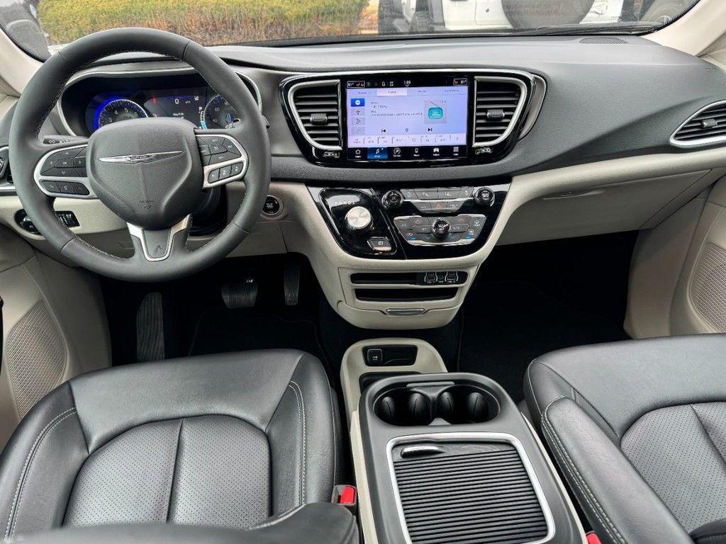 used 2024 Chrysler Pacifica car, priced at $26,888