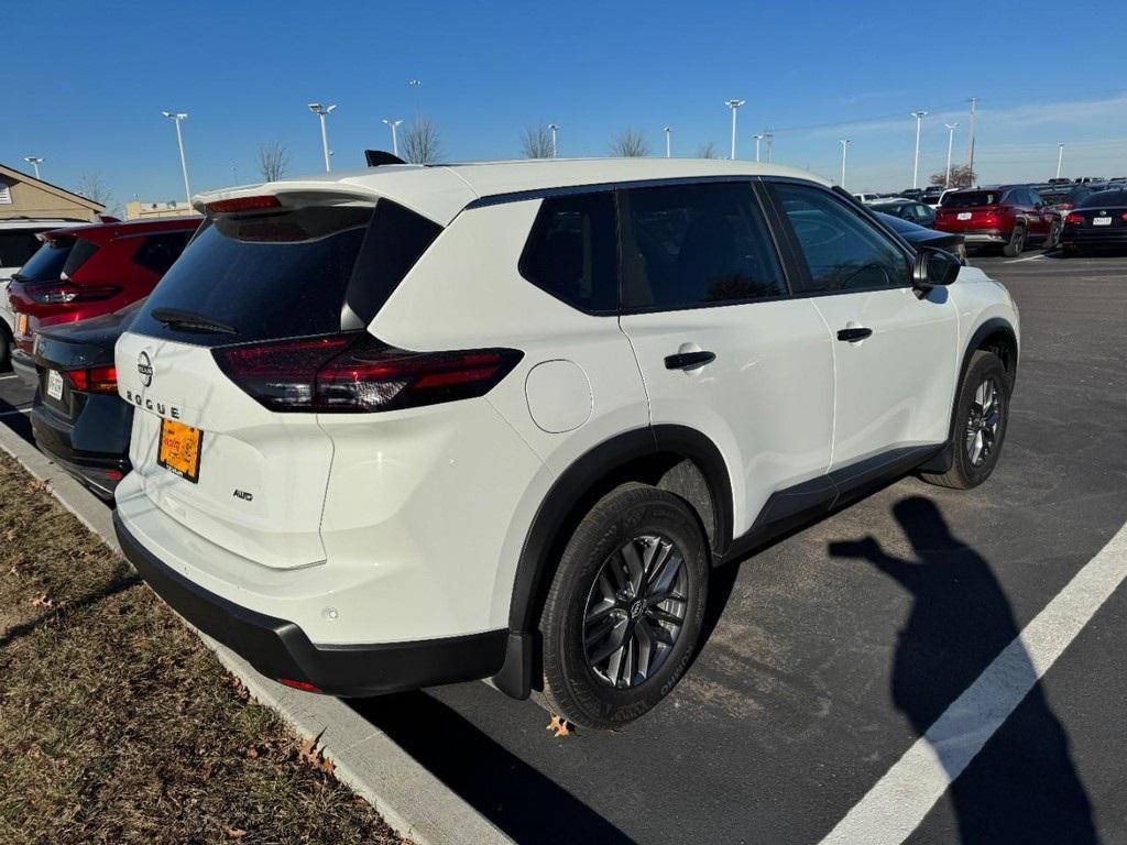 used 2025 Nissan Rogue car, priced at $25,995